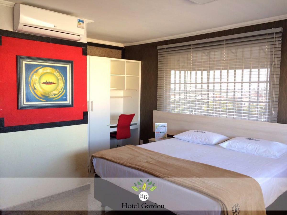 Hotel Garden Valparaiso de Goias エクステリア 写真